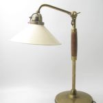 616 1151 Bordslampa